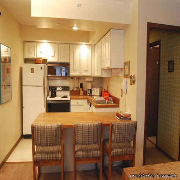 Westwind At Vail Condominiums Room photo